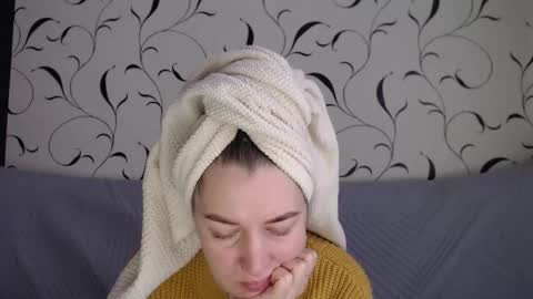 Snapshot of taxxxu chatting on 29, 11, 2025 Diana online show from 29, 11, 2025