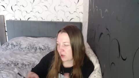 Snapshot of taxxxu chatting on 9, 5, 2026 Diana online show from 9, 5, 2026
