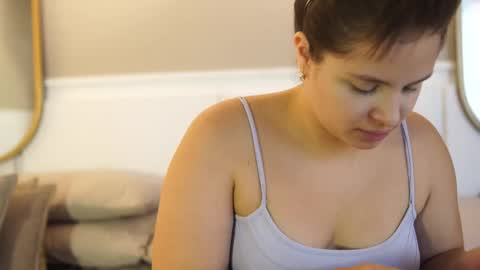 Teylor  Kim online show from 7, 10, 2025