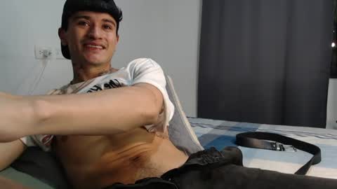 Snapshot of taylor_024 chatting on 26, 6, 2026 independent model online show from 26, 6, 2026