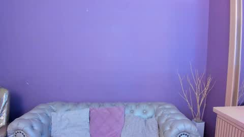 Taylor Bennet online show from 25, 11, 2025