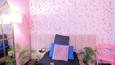 Snapshot of taylor_bennet chatting on 28, 2, 2026 Taylor Bennet online show from 28, 2, 2026