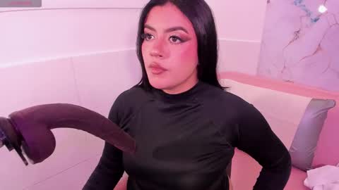 taylor_cupper_ online show from 21, 12, 2025