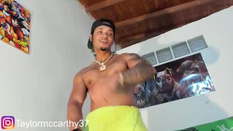 Taylor Mccarthy online show from 22, 2, 2025