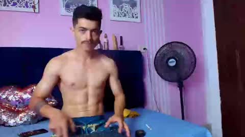Snapshot of taylor_stele chatting on 26, 5, 2026 taylor stele online show from 26, 5, 2026