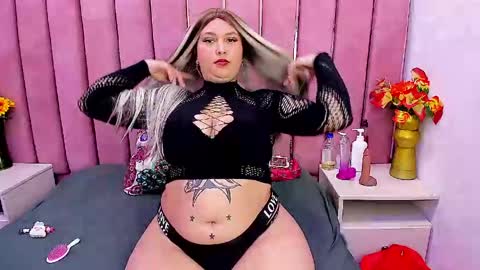 Snapshot of taylorbigass chatting on 19, 4, 2026 taylorbigass online show from 19, 4, 2026
