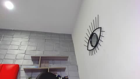 Snapshot of taylorr_evans chatting on 11, 10, 2025 taylorr_evans online show from 11, 10, 2025