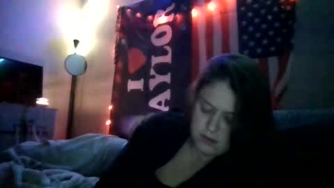 Taylor Riot online show from 10, 9, 2025