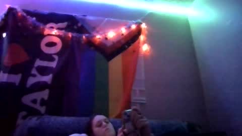 Taylor Riot online show from 3, 10, 2025