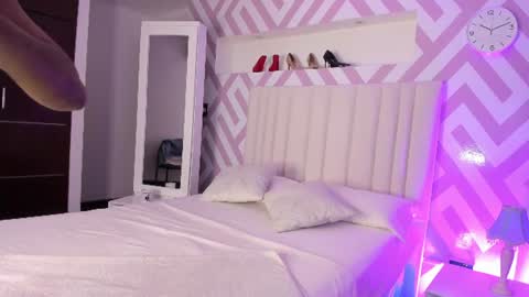 Snapshot of tayrasiny chatting on 14, 6, 2026 Tayra horny for you online show from 14, 6, 2026