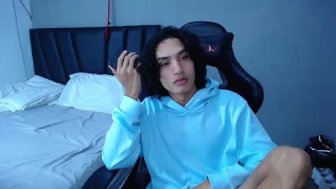 Snapshot of tayronx33 chatting on 6, 2, 2026 Tayron online show from 6, 2, 2026