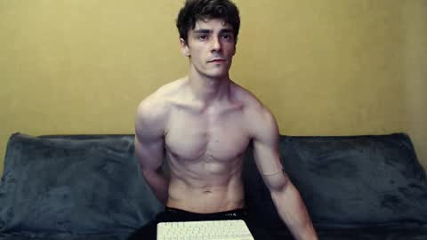 Snapshot of taziro chatting on 25, 6, 2026 Ean online show from 25, 6, 2026