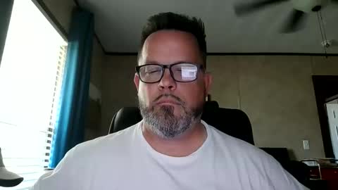 Snapshot of tdhawk87 chatting on 2, 5, 2026 tdhawk87 online show from 2, 5, 2026