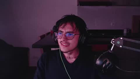 Teo independent model online show from 11, 1, 2026