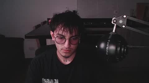 Teo independent model online show from 30, 3, 2026