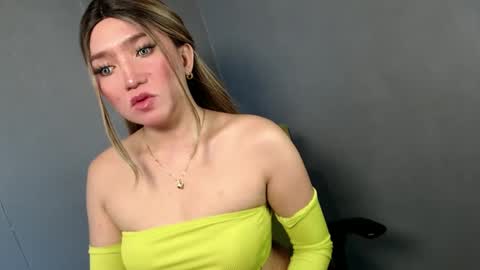 ellaine online show from 4, 1, 2025