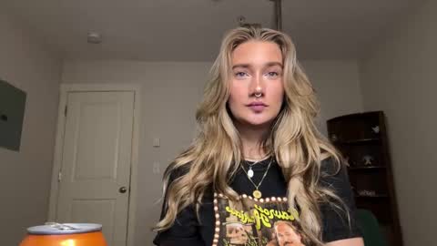 Katy online show from 16, 11, 2025