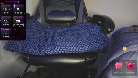 Snapshot of teaser4 chatting on 18, 1, 2025 teaser4 online show from 18, 1, 2025