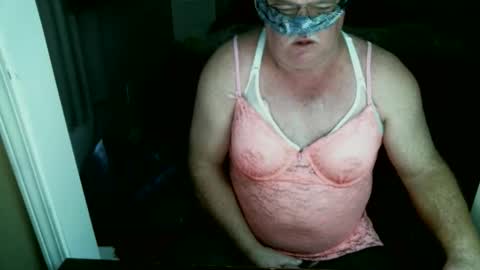 Snapshot of teddy1972 chatting on 18, 3, 2026 teddy1972 online show from 18, 3, 2026