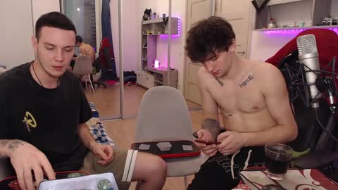 Snapshot of teddy_mode chatting on 10, 12, 2024 Teddy online show from 10, 12, 2024