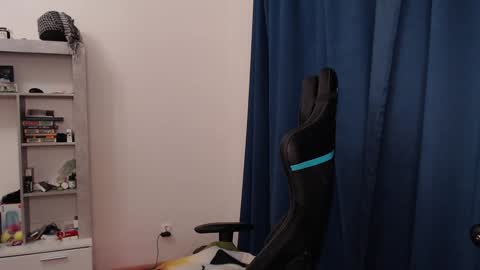 Snapshot of teddy_mode chatting on 4, 2, 2025 Teddy online show from 4, 2, 2025