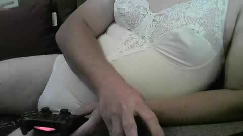 Snapshot of tedstriker333 chatting on 16, 9, 2025 Chris online show from 16, 9, 2025