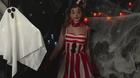 Snapshot of temperaturka chatting on 24, 10, 2025 Sarah online show from 24, 10, 2025