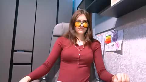 Alice online show from 15, 10, 2025