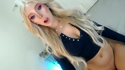 EVA GLASSCOTT online show from 7, 10, 2025