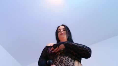 Snapshot of temptingluna_ chatting on 11, 6, 2026 TemptingLuna online show from 11, 6, 2026