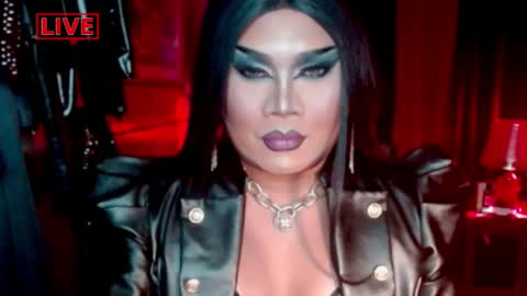 Snapshot of temptress_cocoxxx chatting on 17, 4, 2026 Mistress Coco online show from 17, 4, 2026