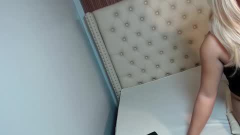 Snapshot of temptress_hot_dea chatting on 20, 9, 2025 Dea online show from 20, 9, 2025