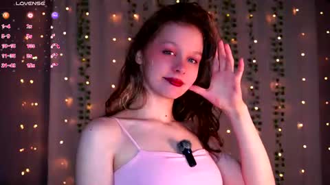 Snapshot of tender__beauty chatting on 17, 7, 2026 Hey Im Aneta online show from 17, 7, 2026