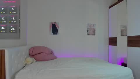 Snapshot of tender_babyy chatting on 30, 1, 2025 Sexy girl Li online show from 30, 1, 2025