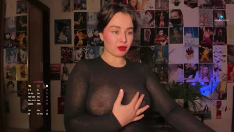 Snapshot of tenderwow chatting on 5, 12, 2025 tenderwow online show from 5, 12, 2025