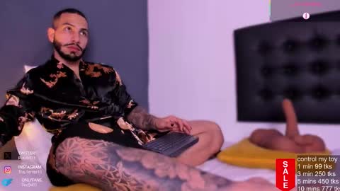 Teo Ferrer online show from 25, 10, 2025