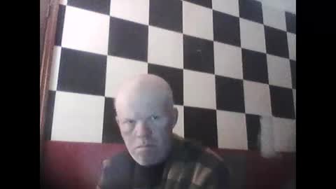 Snapshot of terdy2366 chatting on 18, 11, 2025 terdy2366 online show from 18, 11, 2025