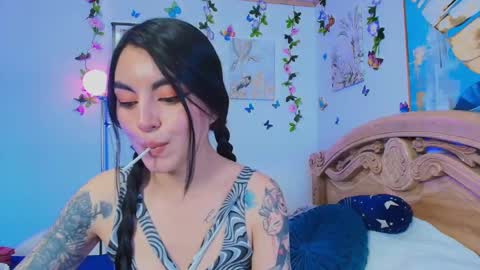 Snapshot of teresa_moon chatting on 20, 9, 2025  TERESA  Give me a good rating if you enjoy my show  online show from 20, 9, 2025