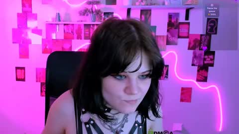 your love online show from 25, 4, 2026