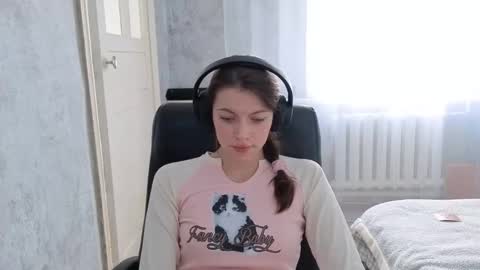 Anny Simpson online show from 29, 10, 2025