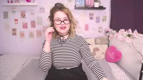 Snapshot of tesspleasure chatting on 10, 1, 2025 TESSA online show from 10, 1, 2025