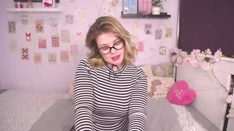 Snapshot of tesspleasure chatting on 10, 1, 2025 TESSA online show from 10, 1, 2025