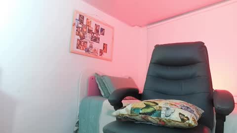 Snapshot of texas_curvykitten chatting on 1, 3, 2026 texas_curvykitten online show from 1, 3, 2026