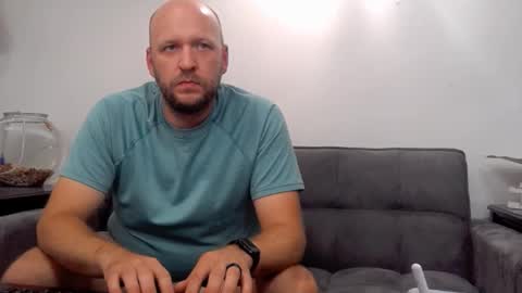 ThicThighsBlueEyes online show from 10, 9, 2025