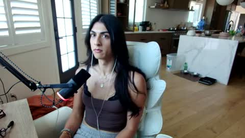 babygirlmami online show from 28, 6, 2026