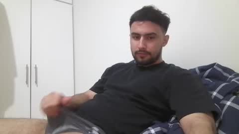 Snapshot of thaiguy666 chatting on 4, 1, 2025 ThaiGuy online show from 4, 1, 2025