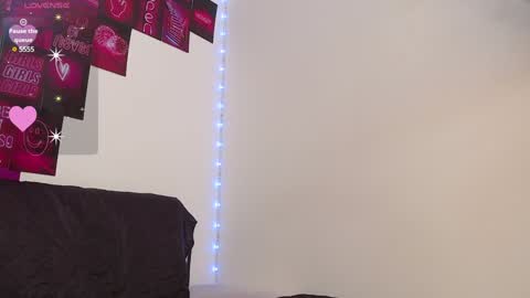  Thalia Anderson  online show from 12, 1, 2025