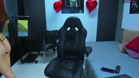 thaliana online show from 28, 2, 2025