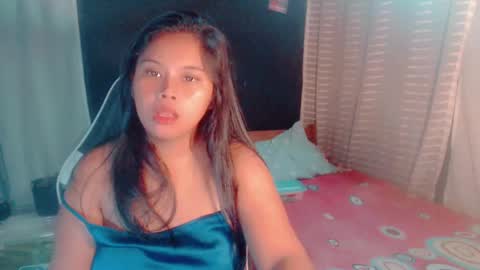 Snapshot of thalie_mae chatting on 21, 1, 2025 Mae online show from 21, 1, 2025