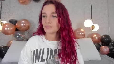 Snapshot of thalira_angels chatting on 30, 6, 2026 THALIRA ANGELS online show from 30, 6, 2026